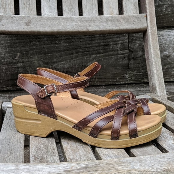 dansko platform shoes